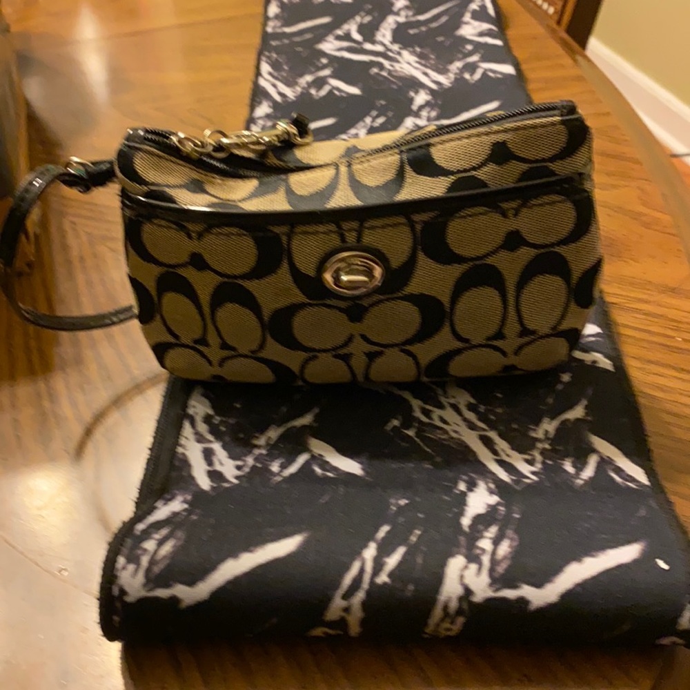 Hey coach ISmall purse